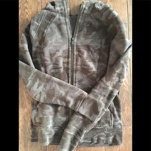 Lululemon hoody size 6 EUC